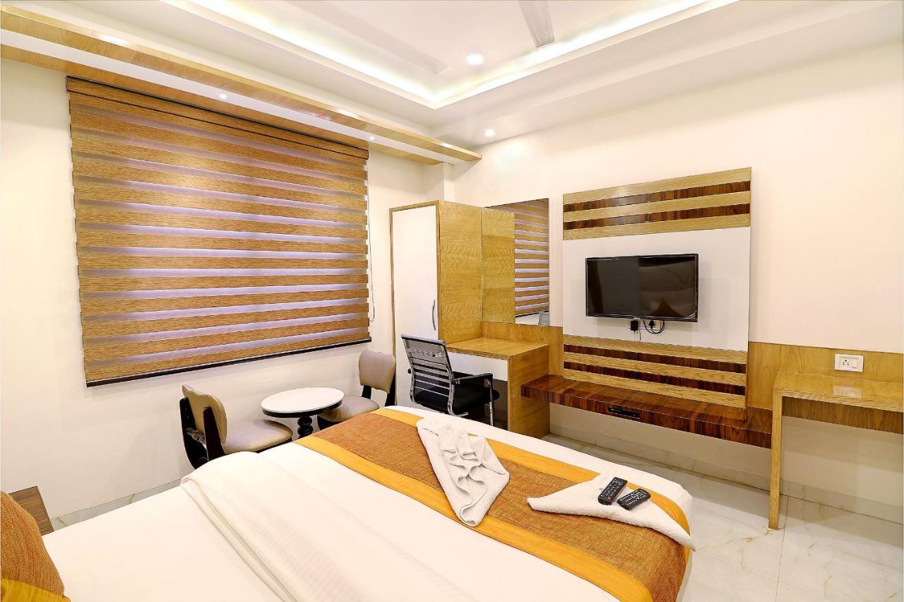 Hotel York Legacy -3 Minutes Walk From New Delhi Railway Station 'The 5 Star Ambience' Newly Built Eksteriør bilde